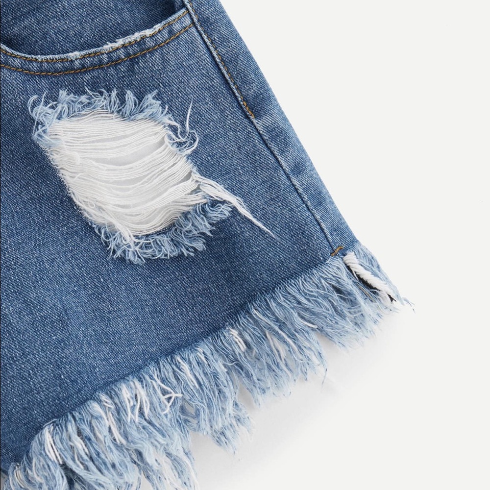 CHARA💙 blue distressed denim shorts ripped - Picture 4 of 5